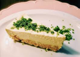 Das backen von kuchen ist bei uns in deutschland traditionell weit verbreitet. Holunder Prosecco Torte Kochend Heiss De