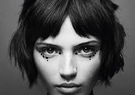 Il caschetto corto con frangia di charlize theron è avanguardia. I Tagli Con La Frangia 2019 Scoprili Tutti Toni Guy Blog