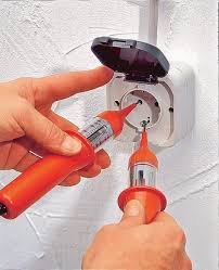 Elektrikerwerkzeug Selbst De Elektriker Werkzeug Elektroinstallation Schweissertisch