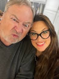 Bill Graul's Instagram, Twitter & Facebook