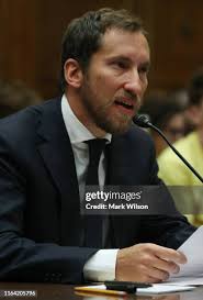 18 Photos & High Res Pictures