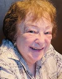 Michelle Prevatte's Instagram, Twitter & Facebook