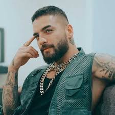 Se la bienio a julián que era mi novio pero ya no somos novios. Maluma Va A Ser Papa Presume Abultada Pancita De Su Novia La Verdad Noticias