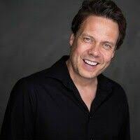 Franz Salvatierra: Cinematographer, gaffer/lig…