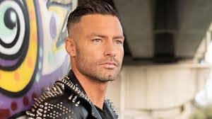 Eugenio Colombo's Instagram, Twitter & Facebook