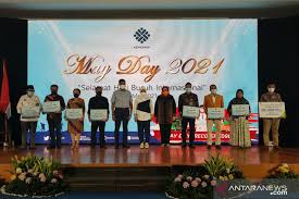 Hal ini dikarenakan libur hari raya idul fitri dan kenaikan isa al masih jatuh di hari yang sama yaitu 13 mei 2021. Eiukz6ugiswujm