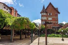 Julho costuma ser o mês preferido de muitos turistas que vêm em busca do frio! 10 Pousadas Baratas Em Gramado Para Economizar