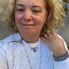 Tracy Tighe (@tracytighe.thestylist) • Instagram photos and videos