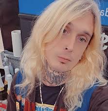 Hi, I have some African dwarf frogs and wanted to get them some floating  plants as I read they like to rest