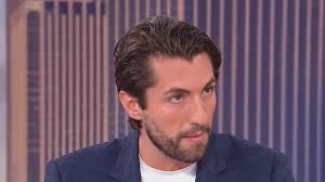 Principal Dr. Stacy Carlock is going viral for using skates to bring joy to  her students at Laude Early Childhood Center. MORE:  https://www.newsnationnow.com/