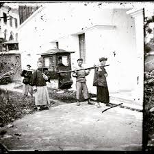 …a retinue of equipment bearers). John Thomson Photo Exhibition Auf Twitter Street Photographer John Thomson Captured This Stylish Mode Of Transport On The Streets Of China Back In The 1860s Https T Co Fe7jyah9mw Https T Co Hiyofo68jw