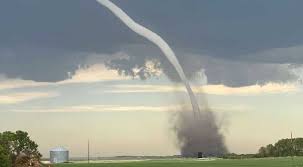 These conditions can cause spinning air currents inside the cloud. Tornado Damages The Town Of Barrie In Ontario Know Everything Here World News Wionews Com