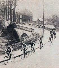 Tour de belgique on wn network delivers the latest videos and editable pages for news & events, including entertainment, music, sports, science and more, sign up and share your playlists. Fajl Tour De Belgique 1924 Le Peloton Passe A Marienbourg Jpg Vikipediya