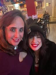 Cruise booking and travel plans with friends