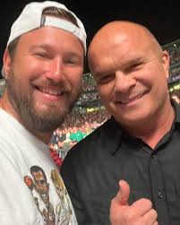 Sean Sylvia (@SeanSylvia19)