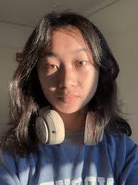 Tracey Knapp's Instagram, Twitter & Facebook