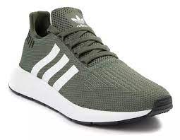 Shop for adidas shoes and sportswear and view new collections for adidas originals, running, training and more. Adidas Punktet Mit Datenbasiertem Strategieansatz Accenture