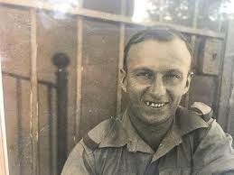 This is my father Sgt William Ernest Carruthers DCM ( Malaysia) RMC 42/45  Commando with my mother, her sister and my Gran and Grandad who was also a  marine, along my father's