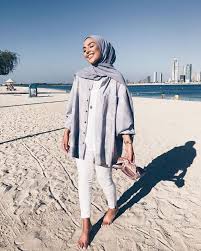 They can carry it all so well and look beautiful. Pinterest Cikolatadenizi Instagram Ghalia Sauf Cikolatadenizi Ghalia Cikolat Hijab Style Casual Hijab Fashion Hijab Fashion Summer