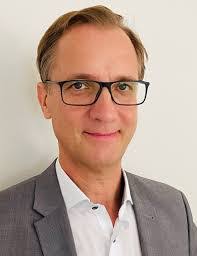 Richard Pflug's Instagram, Twitter & Facebook