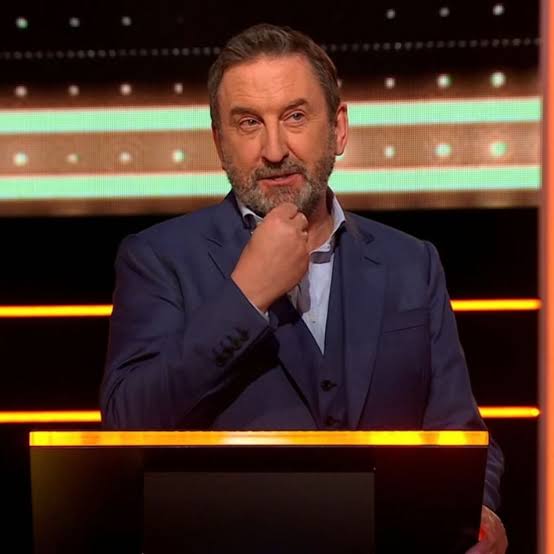 ITV The 1% Club's Lee Mack 'surprised' as record number of contestants  caught out in second round | Bristol Live
