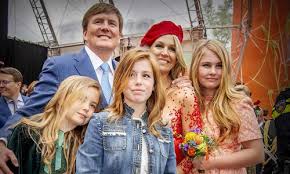 Hij deed onder anderen scars live. Koningsdag 2020 Nederlandse Vereniging
