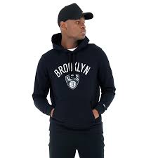 Nike's brooklyn nets hoody is inspired by the nba team of the same name and proudly plays host to the respective logo crest to the chest in a fresh and contrasting white colourway. New Era Brooklyn Nets Hoodie