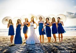 Bridesmaids Hold Parasols Instead Of Flowers Great For Outdoor Weddings Beach Wedding Bridesmaid Dresses Parasol Wedding Beach Wedding Photography