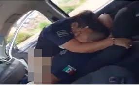 El Universal on X: EnPortada Captan a policías teniendo sexo en patrulla  de Ecatepec; son cesados t.cotfb8EQ720a t.coXCZSyH0yvI   X