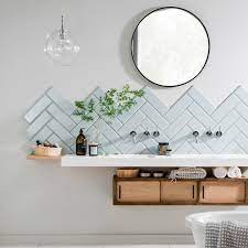 Besoin de conseils pour choisir correctement votre crédence de salle de bain ? 1001 Idees Pour Adopter Une Credence Salle De Bain Esthetique Et Fonctionnelle
