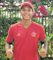 Aqui quem tá falando é isaquias queiroz, da canal de velocidade, tô aqui pra contar um pouco mais sobre a minha história, pra quem já é inscrito no canal da tv, já conhece um pouco sobre minha rotina, sobre a minha, o meu título, né? Blog Do Paulo Jose Canoista Isaquias Queiroz Assina Contrato Com O Flamengo