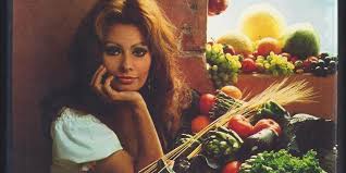 Bekijk meer ideeën over prachtige vrouw, sophia loren, sofia loren. Cooking Tips From Sophia Loren S Book In The Kitchen With Love La Cucina Italiana