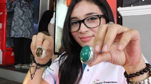 Image result for cw cantik pake batu akik