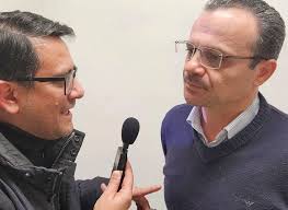 Natale a Taormina. Corso pieno, tanti negozi chiusi. De Luca: "Cattiva  abitudine, ecco come interverrò". INTERVISTA/FOTO