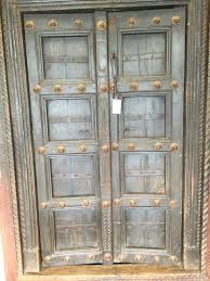 Doors 18c Dark Teak Brass Medallions Antique Style Rustic Patina Door Homedecor Rustic Vintage Antiquefurniture Antique Doors Indian Doors Vintage Doors