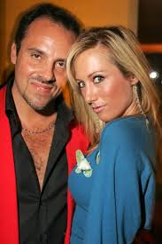 일본 Laclette, 메리 캐리, 마이크 지 나, 알리 시아 아덴 — 스톡 에디토리얼 사진 © s_bukley #50761355