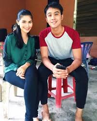 Kecoh betul full movie nabil ahmad bell ngasri saiful apek diana danielle. Ini 7 Trivia Paling Hangat Aliff Aziz Abang Kepada Penyanyi Aisyah Aziz Media Hiburan