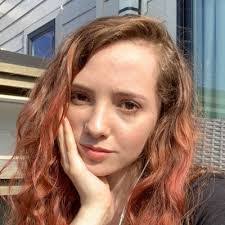 Madeleine Fields's Instagram, Twitter & Facebook