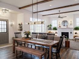 So, this farmhouse dining room lighting will surely add beauty to the place. 5 Farmhouse Lighting Tips To Nail The Style