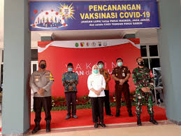 11 tahun 2011 tentang perubahan atas peraturan bupati bojonegoro no. Dua Kali Bupati Dan Forkopimda Bojonegoro Disuntik Vaksin Kondisinya Tetap Sehat Dan Bugar Klikjatim Com