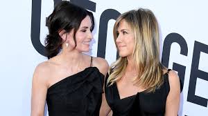 Friends stars jennifer aniston, courteney cox and matthew perry broke down in tears on the reunion show's first trailer. Coronavirus Courteney Cox Binge Watches Friends Through Isolation Ents Arts News Sky News