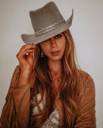 Shaley Ham On Instagram Don T Forget The Bling Branded X Hatbands Spicing Up My Hat And Boots For The Nfr These Rhinestone Bands Simply Fashion Hats Nfr