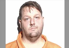 Man charged with attempting to bribe Maumee official