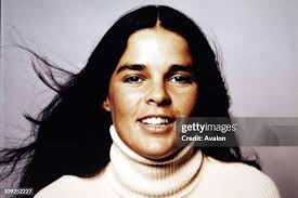 3,878 Ali Macgraw Photos & High Res Pictures