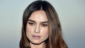 Actress kasia smutniak looked so chic as she attended chanel metiers d'art 2015/16 fashion show at cinecitta in rome on. Kasia Smutniak Confesses My Family Was Ashamed Of Me For 10 Years
