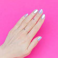 fingernagel check das bedeuten flecken und rillen nagel kunst finger coole nagel