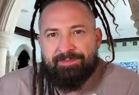 ZOLTAN BATHORY Says It Was 'Surreal' Having MEGADETH As Support Act For  FIVE FINGER DEATH PUNCH