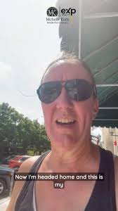 The decorations and lights are one of my favorite parts of the holidays.  Drop a pic of your favorite displays in the comments #holidaymagic  #festivelights #ᴡɪɴᴛᴇʀᴡᴏɴᴅᴇʀʟᴀɴᴅ #holidayvibes #seasonofjoy  #lightuptheseason 3 h |