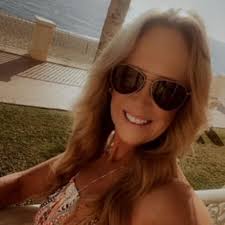 Amazon｜yuboo ピンクスパンコールテーブルランナー 12インチ x 108インチ 2パック ファブリックグリッターランナー 結婚式  誕生日パーティー用品 母の日の装飾 独身 ブライダル ベビーシャワー クリスマス 春 テーブル装飾｜テーブルランナー オンライン通販