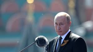 De russische president gaf loekasjenko eerder. Poetin Liet Loekasjenko Eerst Spartelen Maar Grijpt Nu De Macht In Wit Rusland Rtl Nieuws